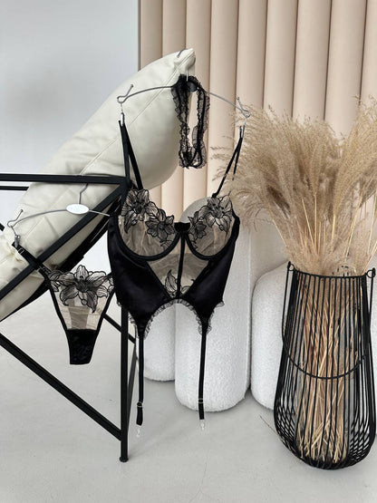 Cannes Lingerie Set